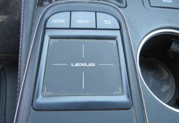 2017 Lexus RC - Image 38