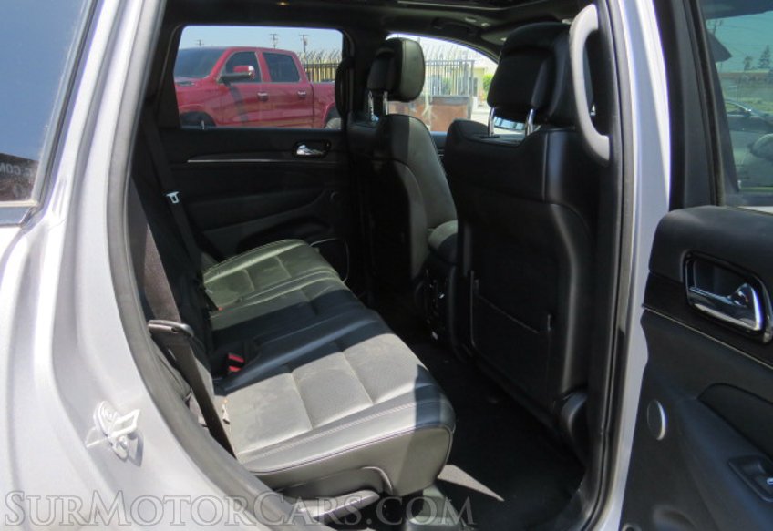 2019 Jeep Grand Cherokee - Image 31