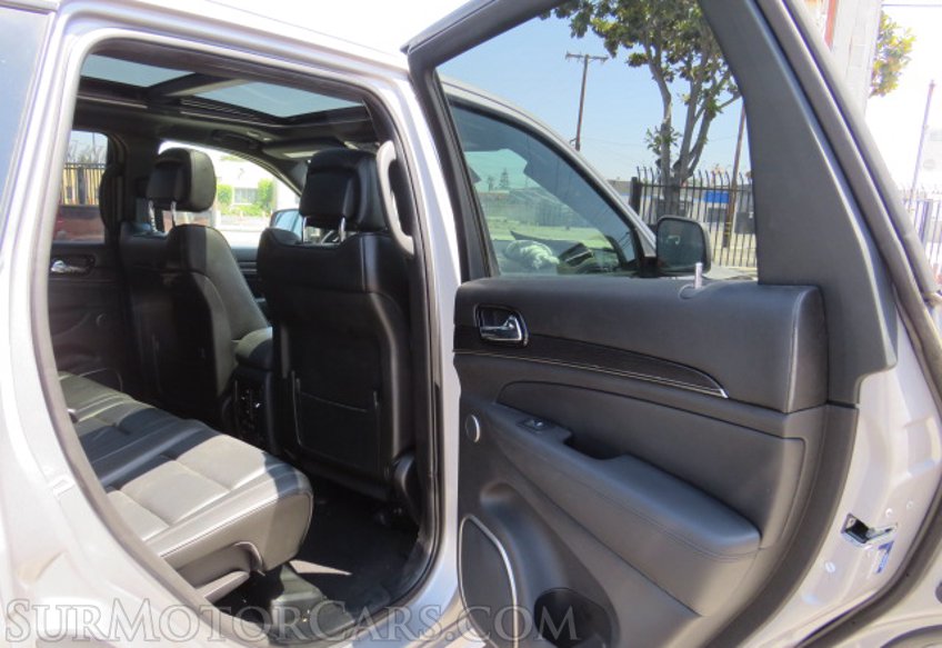 2019 Jeep Grand Cherokee - Image 23