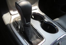 2019 Jeep Grand Cherokee - Image 45