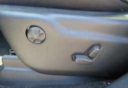 2019 Jeep Grand Cherokee - Image 39