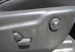 2019 Jeep Grand Cherokee - Image 40