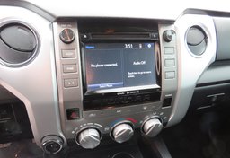 2016 Toyota Tundra 4WD Truck - Image 39