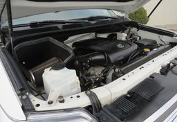 2016 Toyota Tundra 4WD Truck - Image 62