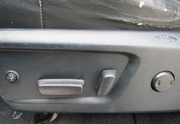 2016 Toyota Tundra 4WD Truck - Image 52