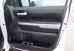 2016 Toyota Tundra 4WD Truck - Image 55