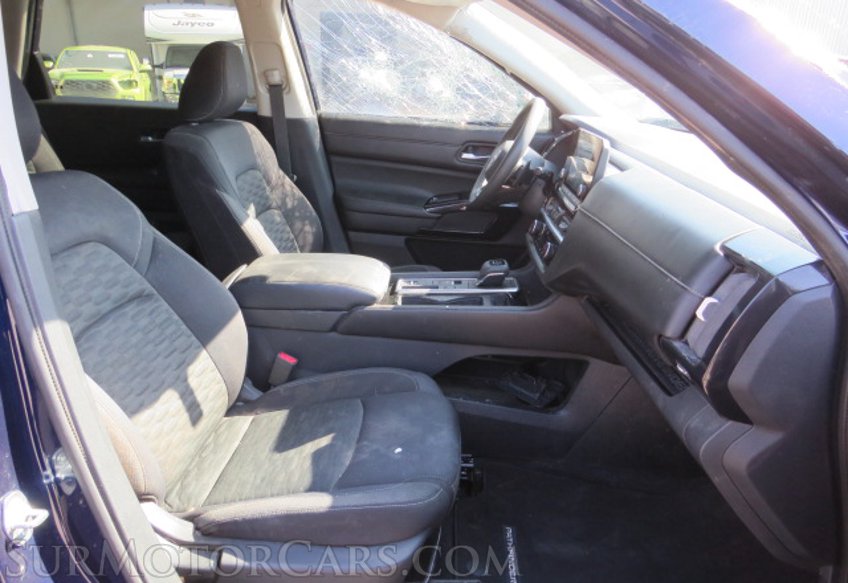 2022 Nissan Pathfinder - Image 25