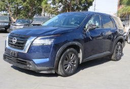 2022 Nissan Pathfinder - Image 3