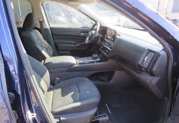 2022 Nissan Pathfinder - Image 26