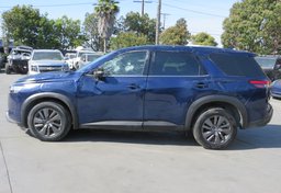 2022 Nissan Pathfinder - Image 5