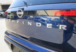 2022 Nissan Pathfinder - Image 17