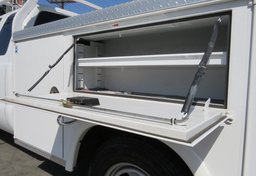 2016 Ford Super Duty F-250 SRW - Image 40