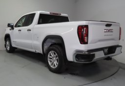 2025 GMC Sierra 1500 - Image 9