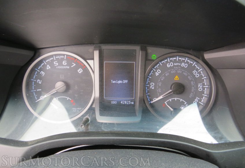 2021 Toyota Tacoma 4WD - Image 31