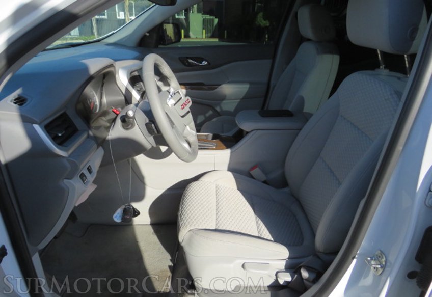 2019 GMC Acadia - Image 21