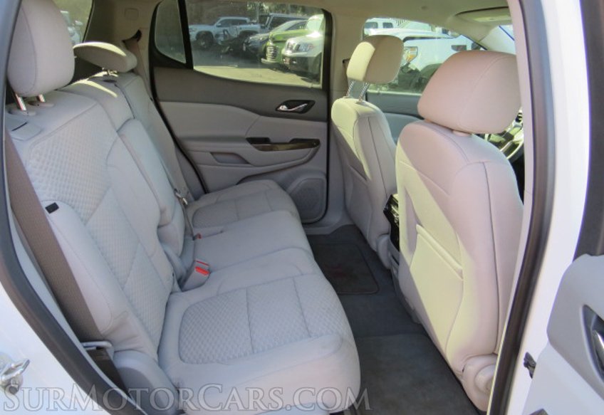 2019 GMC Acadia - Image 29