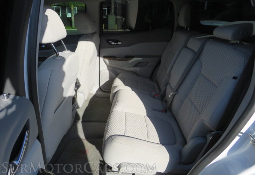 2019 GMC Acadia - Image 30