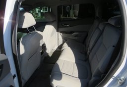 2019 GMC Acadia - Image 28