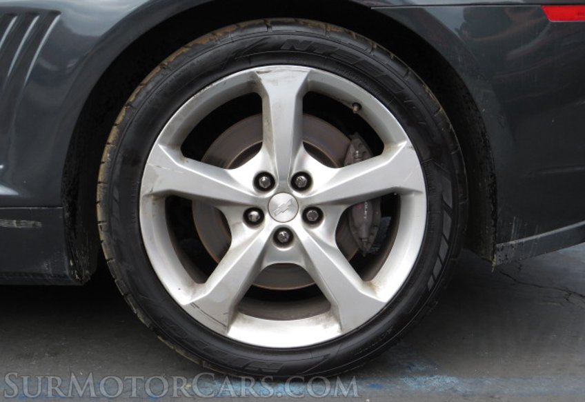 2015 Chevrolet Camaro - Image 16