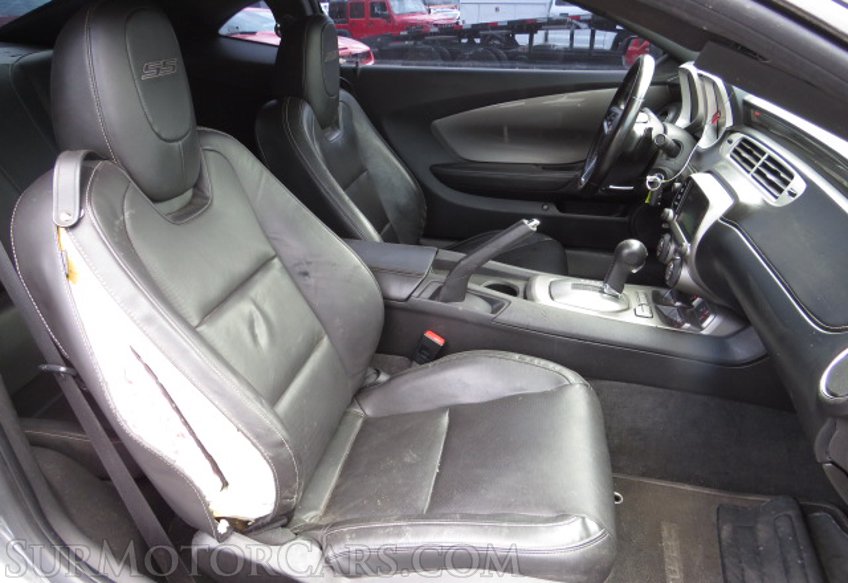 2015 Chevrolet Camaro - Image 21