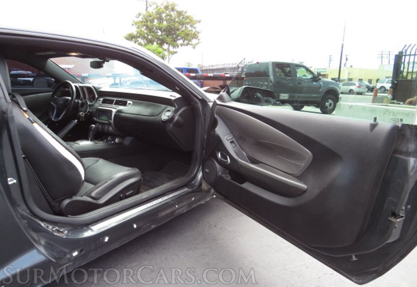 2015 Chevrolet Camaro - Image 19