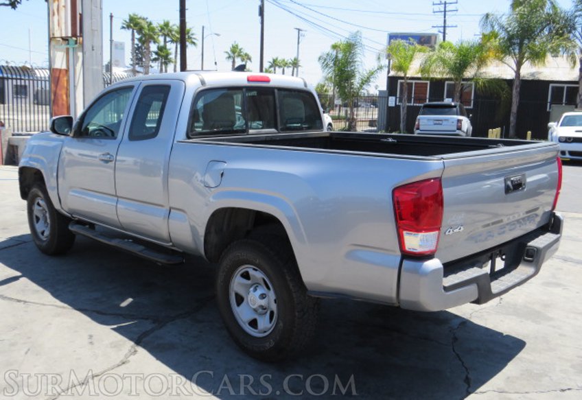 2017 Toyota Tacoma - Image 7