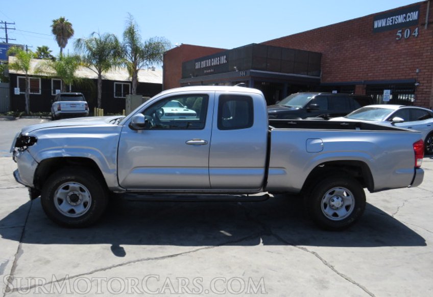 2017 Toyota Tacoma - Image 12