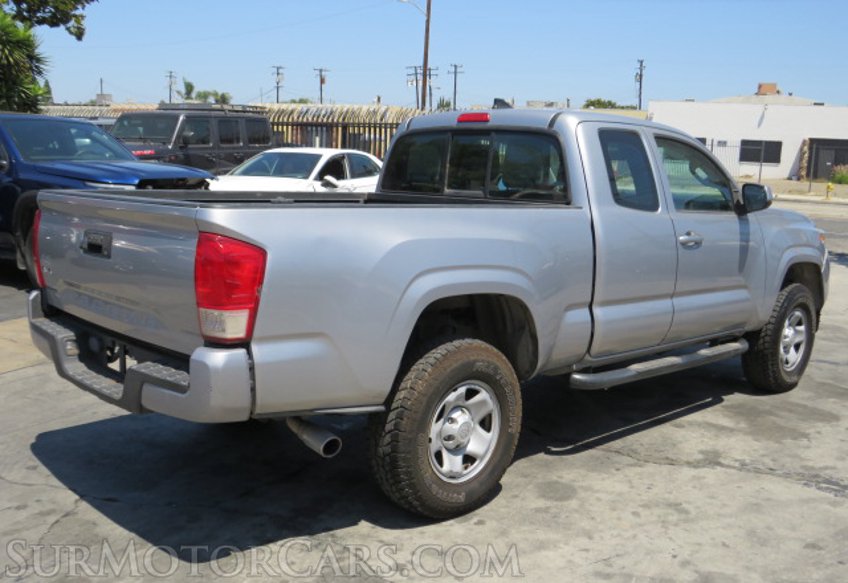 2017 Toyota Tacoma - Image 8