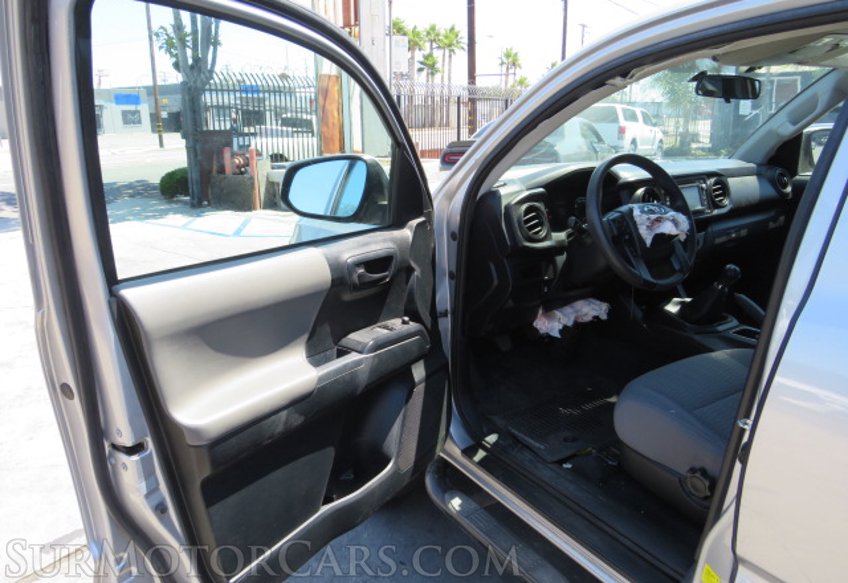 2017 Toyota Tacoma - Image 19