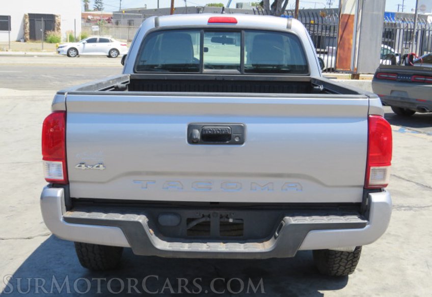 2017 Toyota Tacoma - Image 10