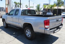 2017 Toyota Tacoma - Image 7