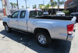 2017 Toyota Tacoma - Image 5