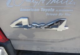 2017 Toyota Tacoma - Image 18