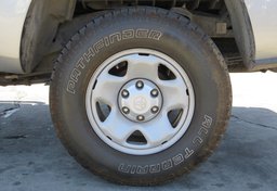 2017 Toyota Tacoma - Image 16