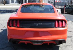 2016 Ford Mustang - Image 10