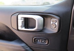 2018 Jeep Wrangler Unlimited - Image 42