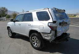 2018 Toyota 4Runner - Image 5