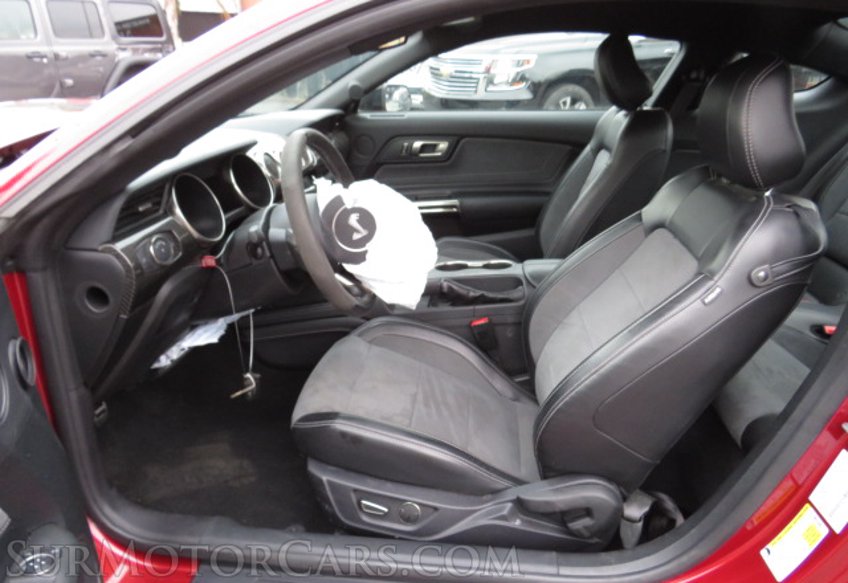 2019 Ford Mustang - Image 27