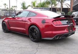 2019 Ford Mustang - Image 7