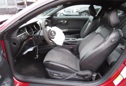 2019 Ford Mustang - Image 27