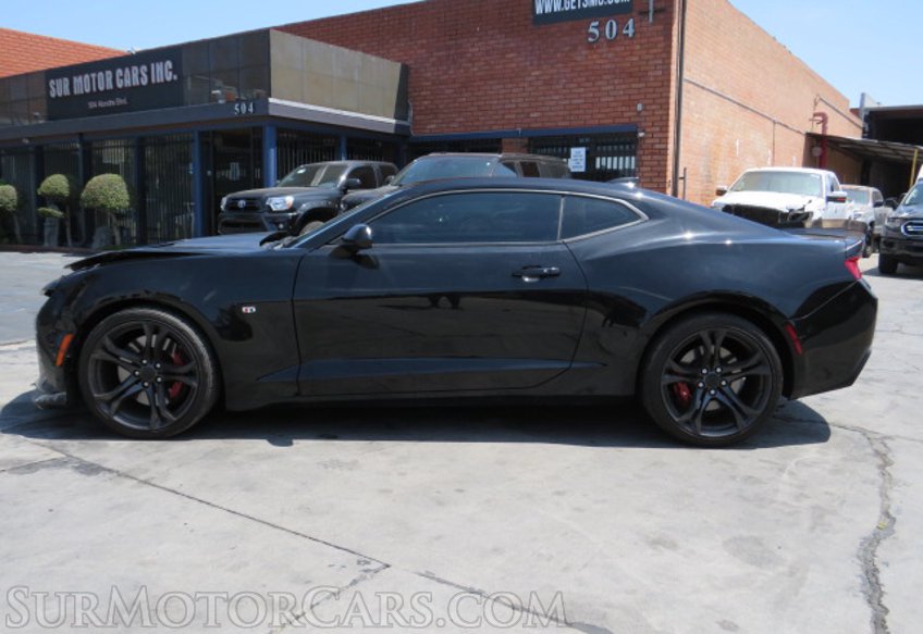 2018 Chevrolet Camaro - Image 9