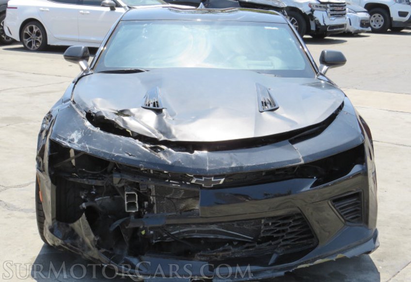 2018 Chevrolet Camaro - Image 4