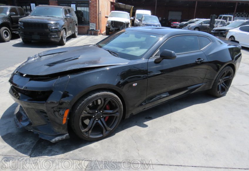 2018 Chevrolet Camaro - Image 10