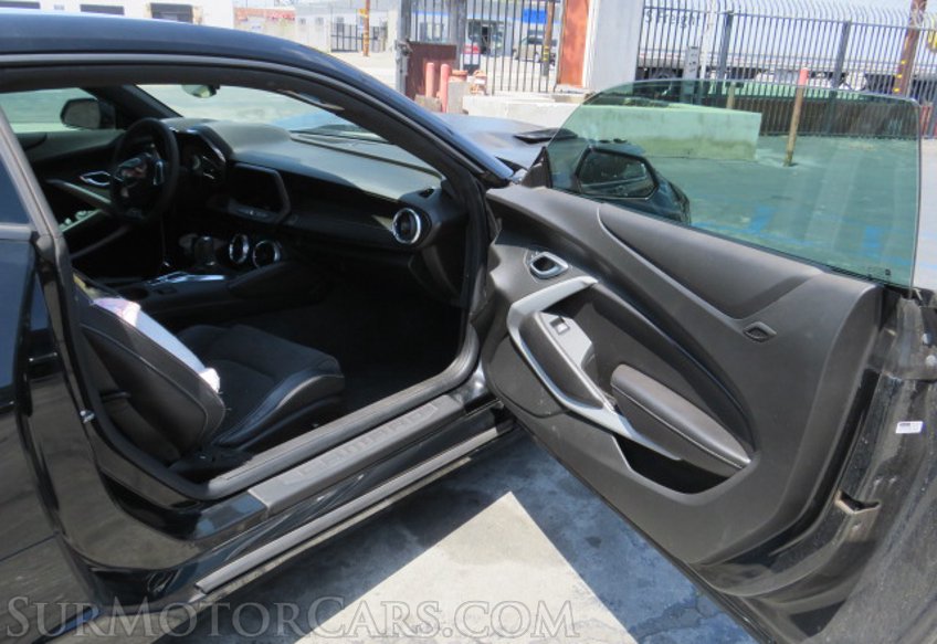 2018 Chevrolet Camaro - Image 18