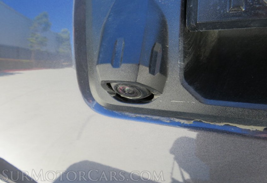 2023 Toyota Tacoma - Image 18