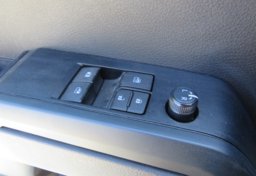 2023 Toyota Tacoma - Image 43