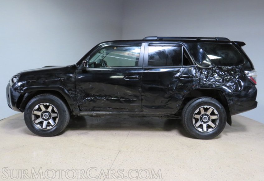 2020 Toyota 4Runner - Image 12