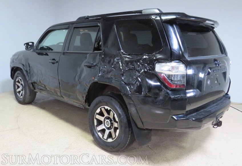2020 Toyota 4Runner - Image 6