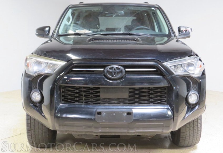 2020 Toyota 4Runner - Image 9