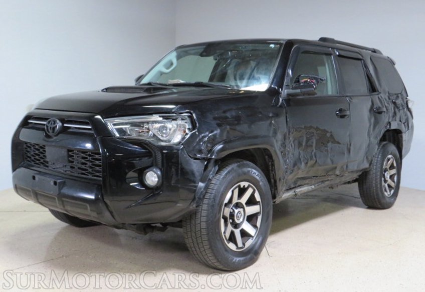 2020 Toyota 4Runner - Image 4